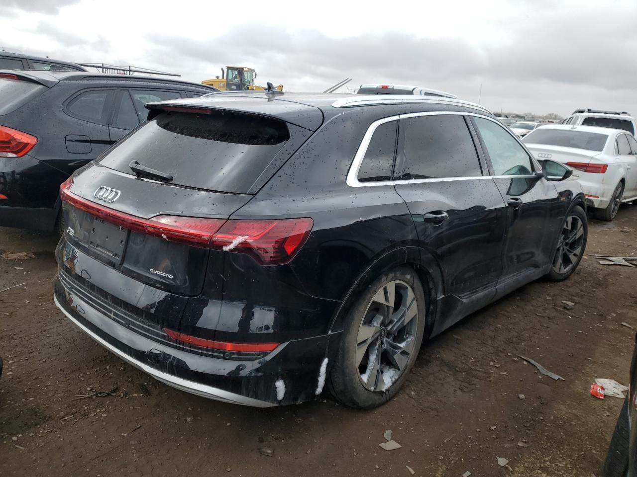 Photo 2 VIN: WA1AAAGE7NB007431 - AUDI E-TRON 