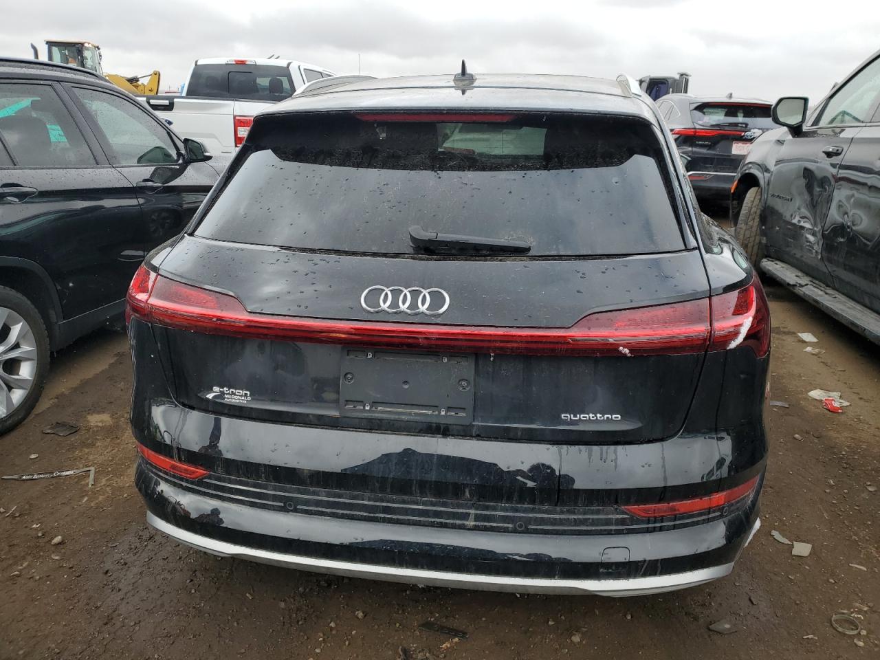 Photo 5 VIN: WA1AAAGE7NB007431 - AUDI E-TRON 