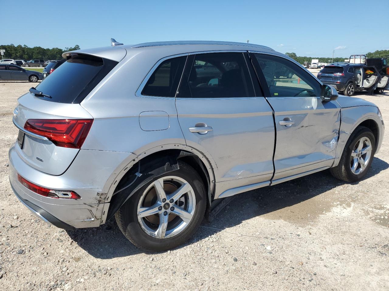 Photo 2 VIN: WA1ABAFY5P2050970 - AUDI Q5 