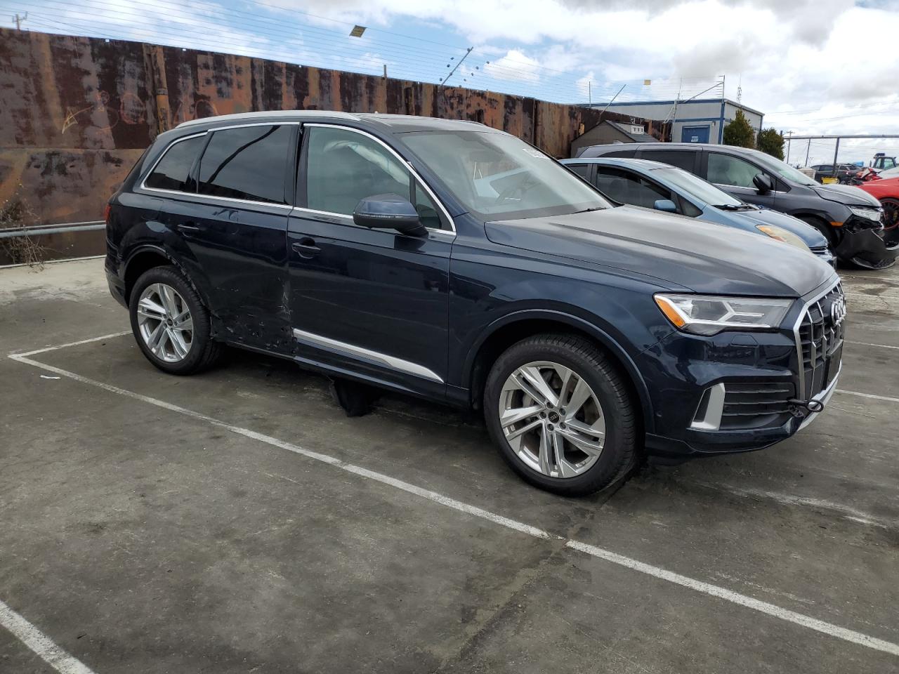 Photo 3 VIN: WA1ACBF70PD017762 - AUDI Q7 