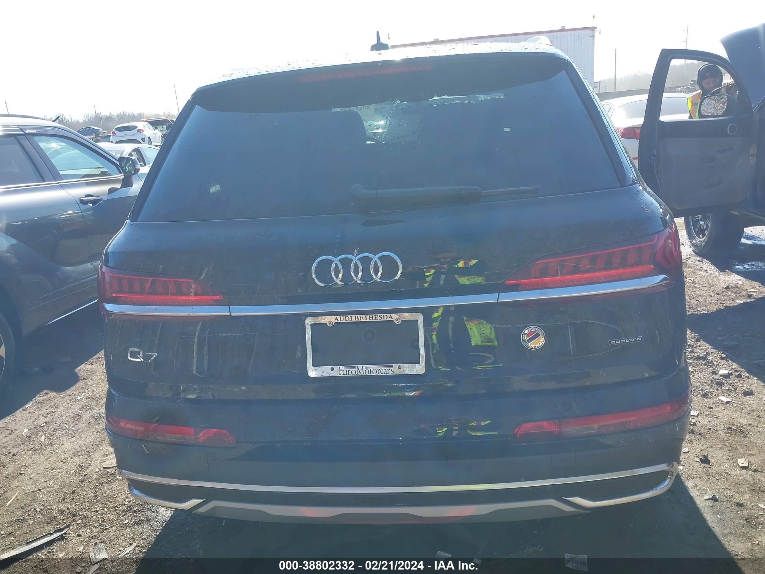 Photo 16 VIN: WA1ACBF76RD002945 - AUDI Q7 