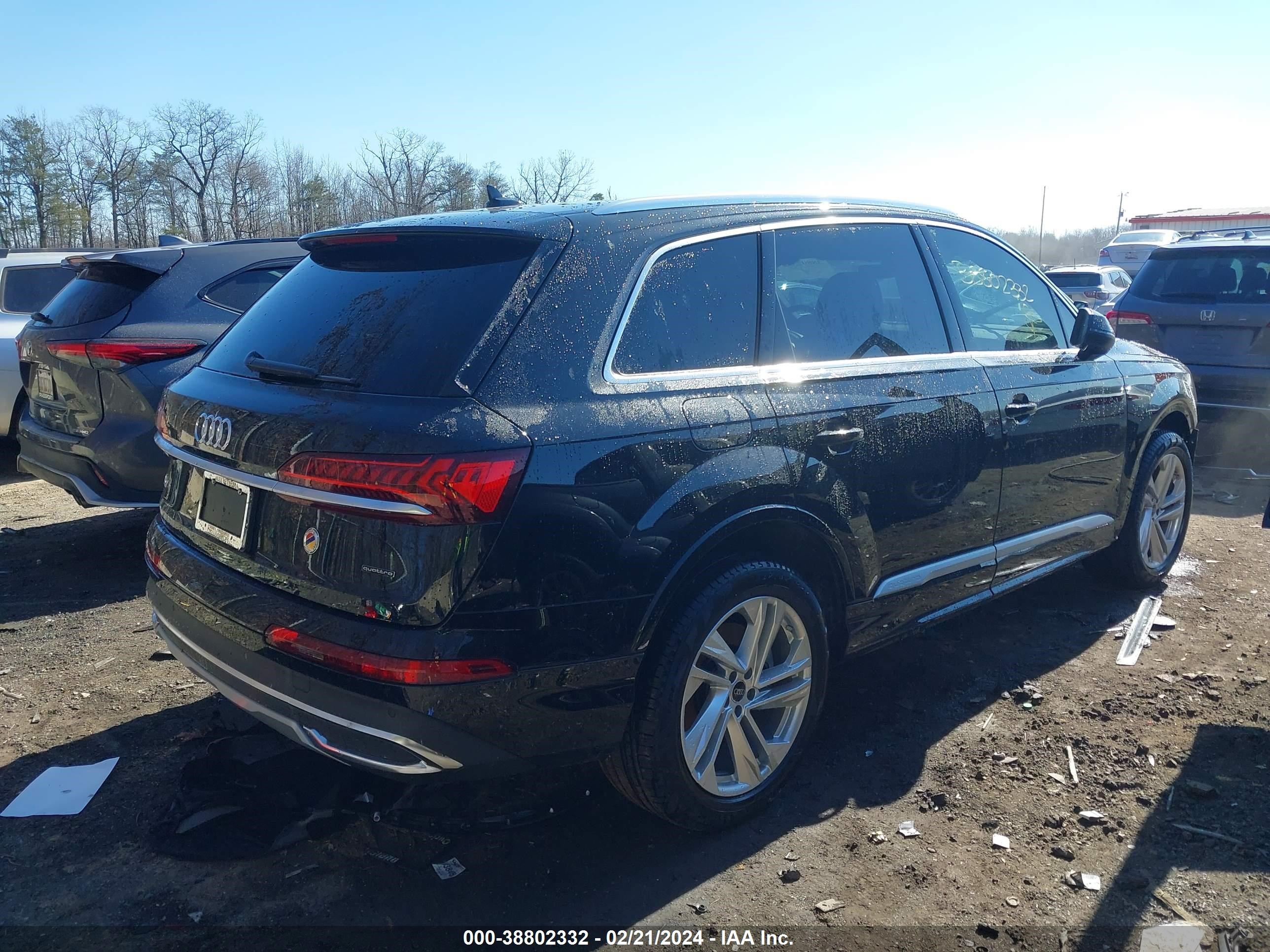 Photo 3 VIN: WA1ACBF76RD002945 - AUDI Q7 