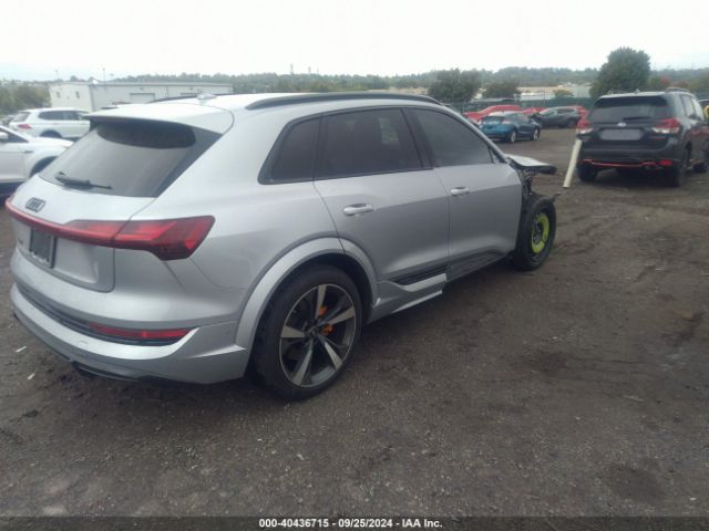 Photo 3 VIN: WA1ACBGE0NB039363 - AUDI E-TRON 