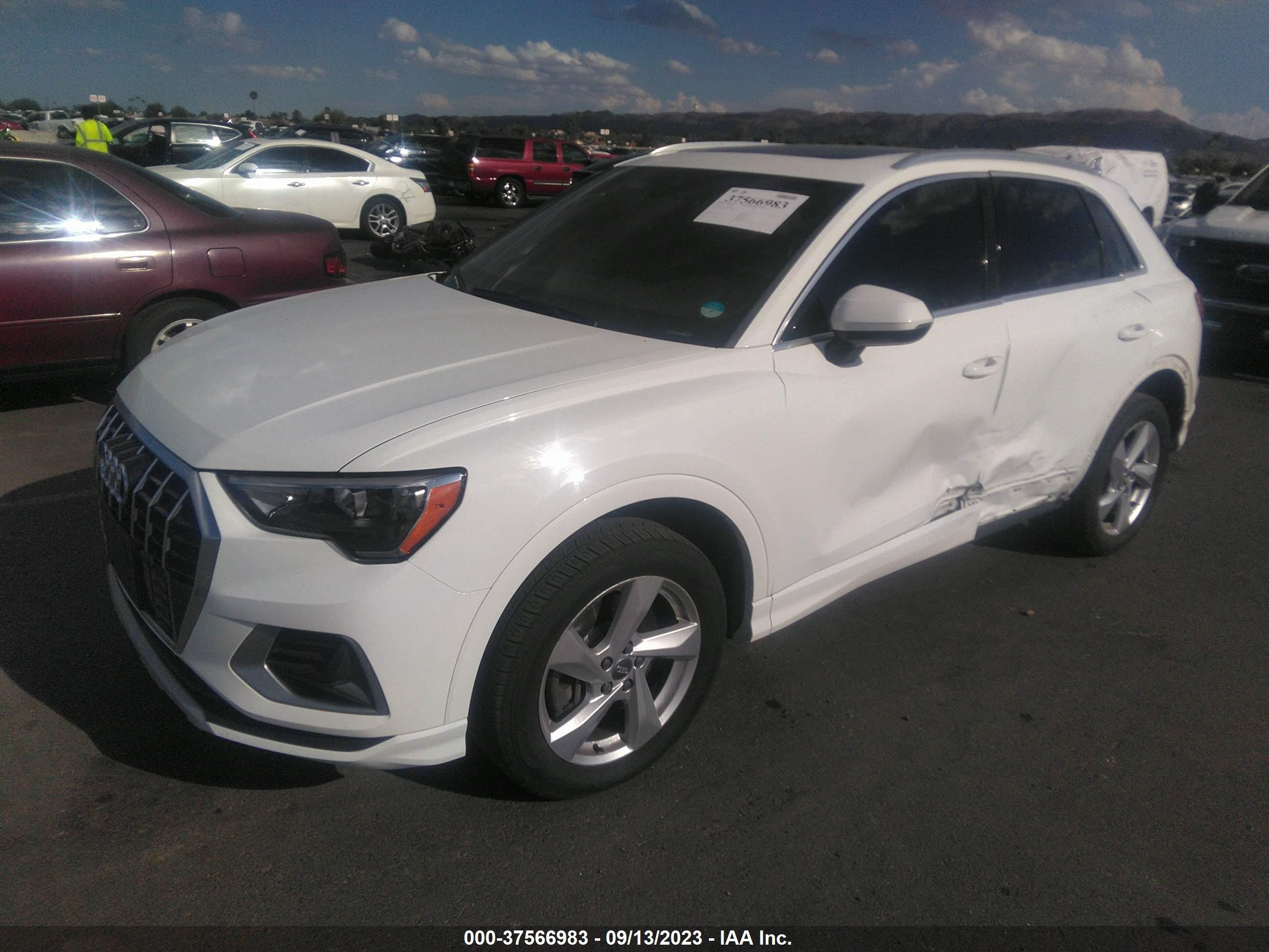 Photo 1 VIN: WA1AECF30K1079220 - AUDI Q3 