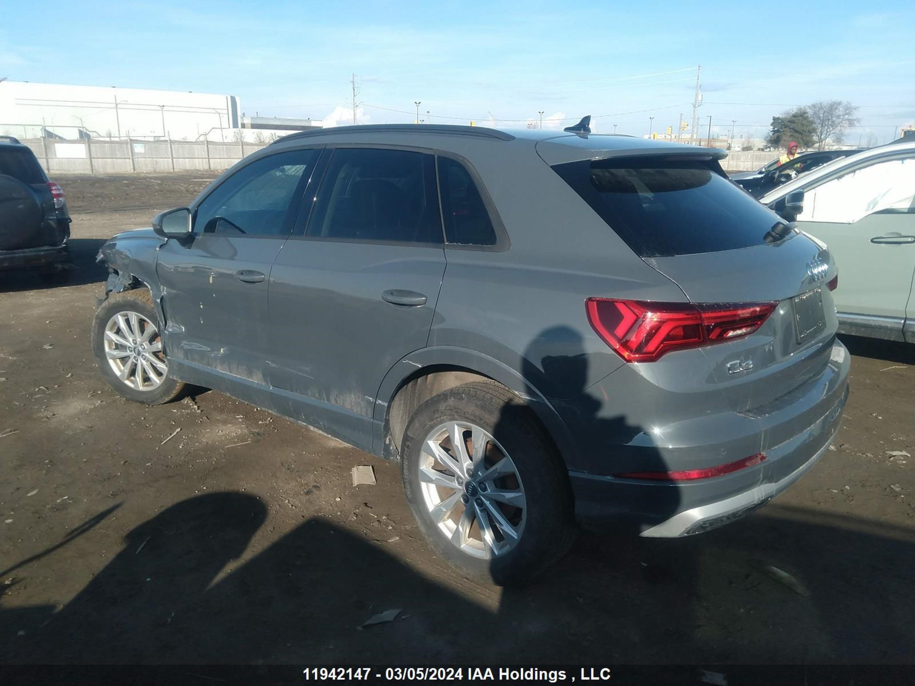 Photo 2 VIN: WA1AECF31L1058958 - AUDI Q3 