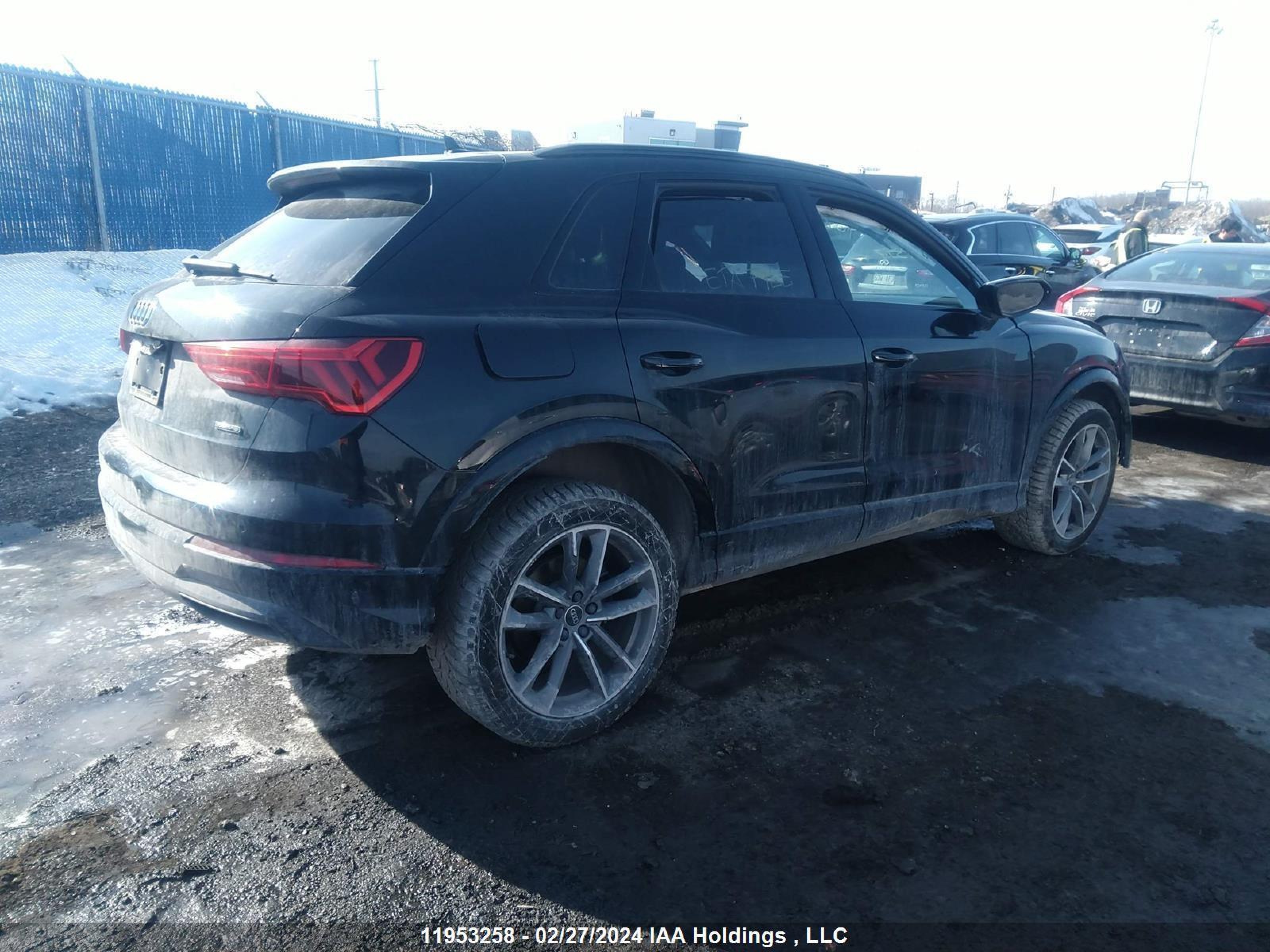 Photo 3 VIN: WA1AECF32P1148397 - AUDI Q3 