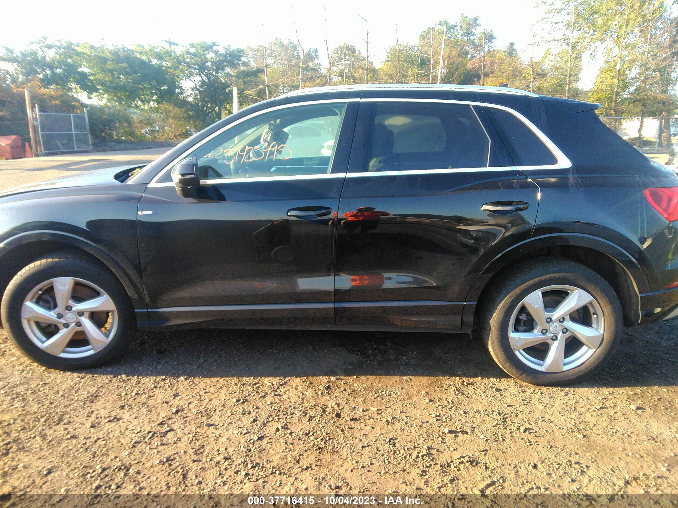 Photo 13 VIN: WA1AECF38L1007523 - AUDI Q3 