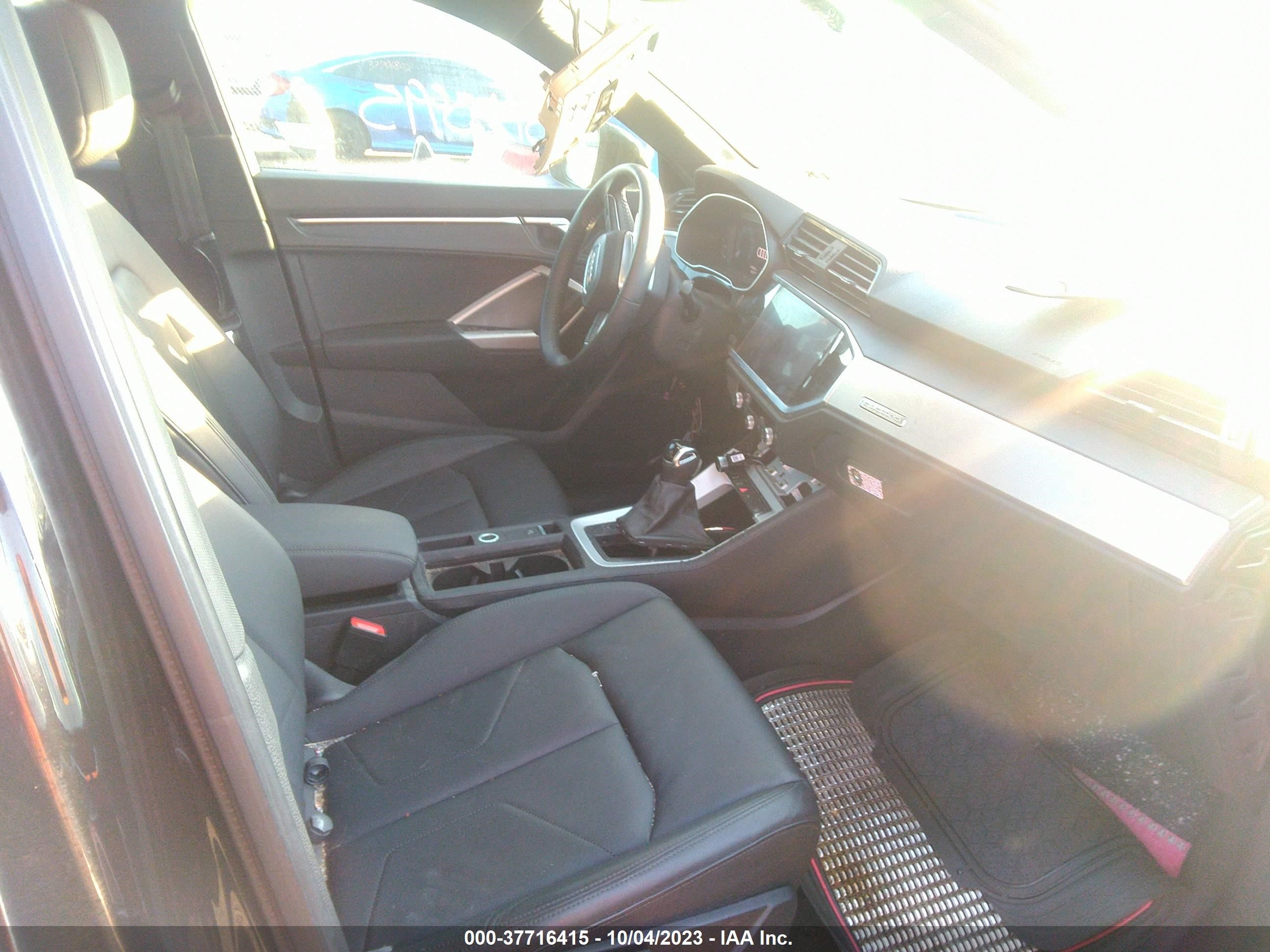 Photo 4 VIN: WA1AECF38L1007523 - AUDI Q3 