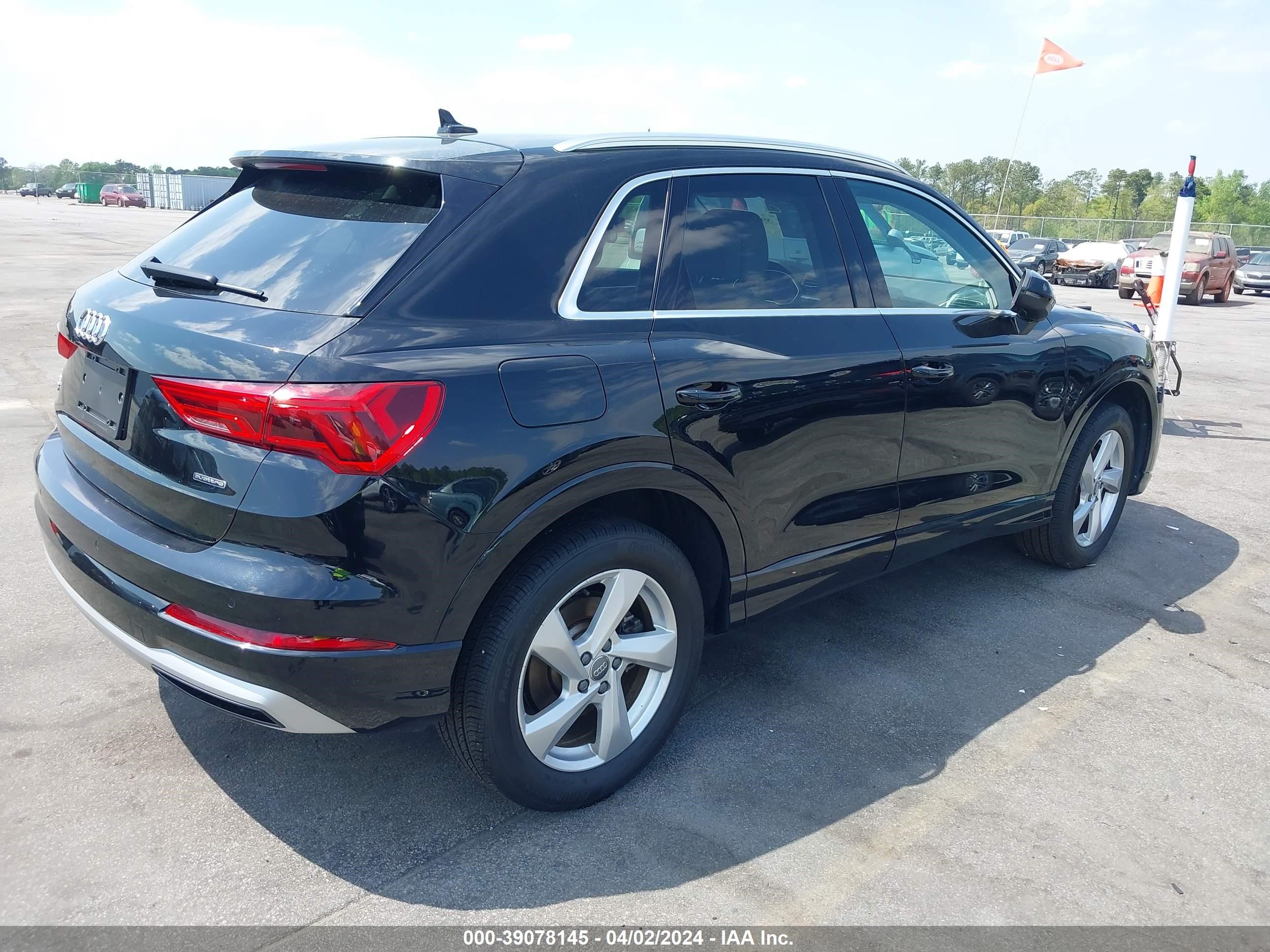 Photo 3 VIN: WA1AECF39L1079766 - AUDI Q3 