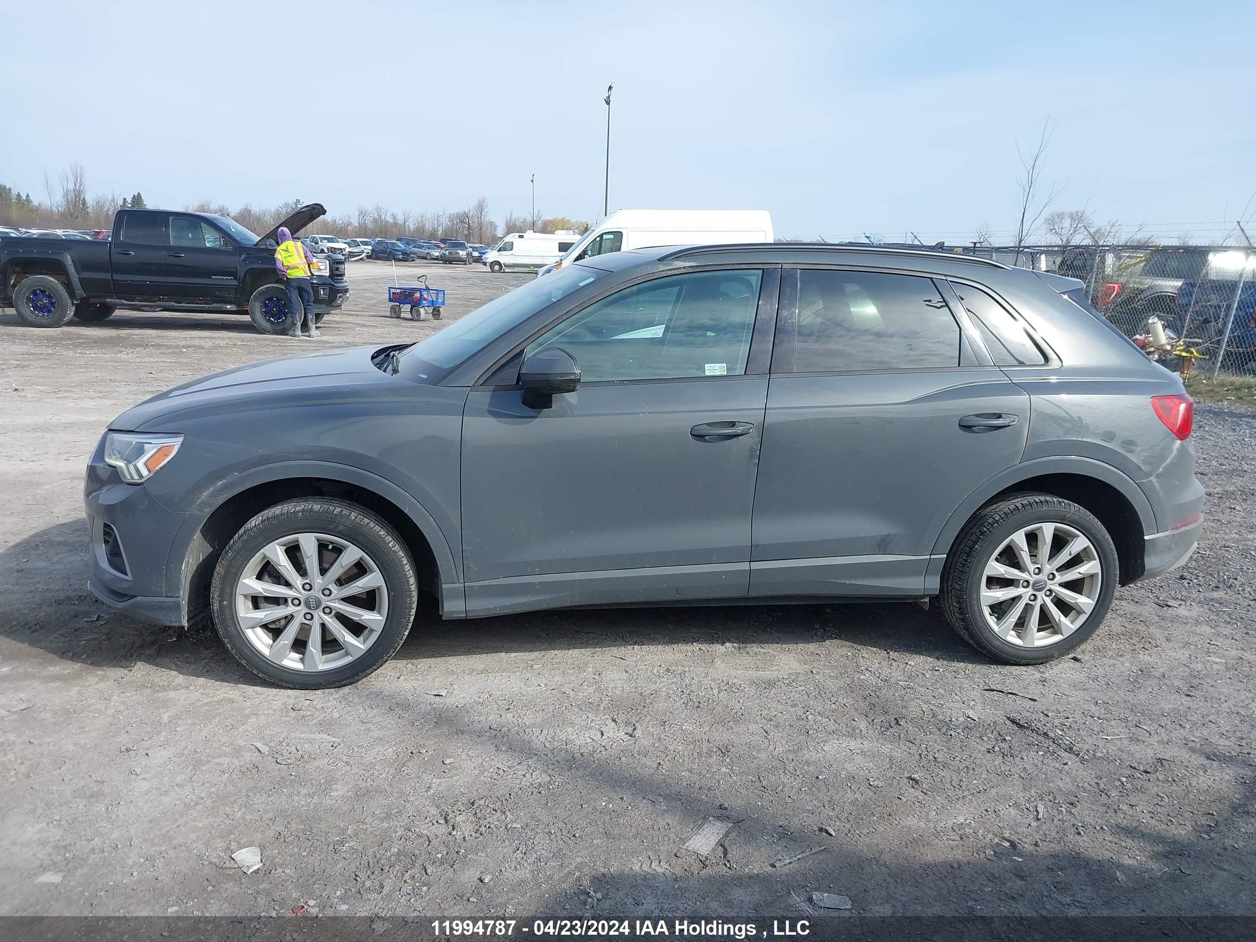 Photo 13 VIN: WA1AECF39L1098155 - AUDI Q3 