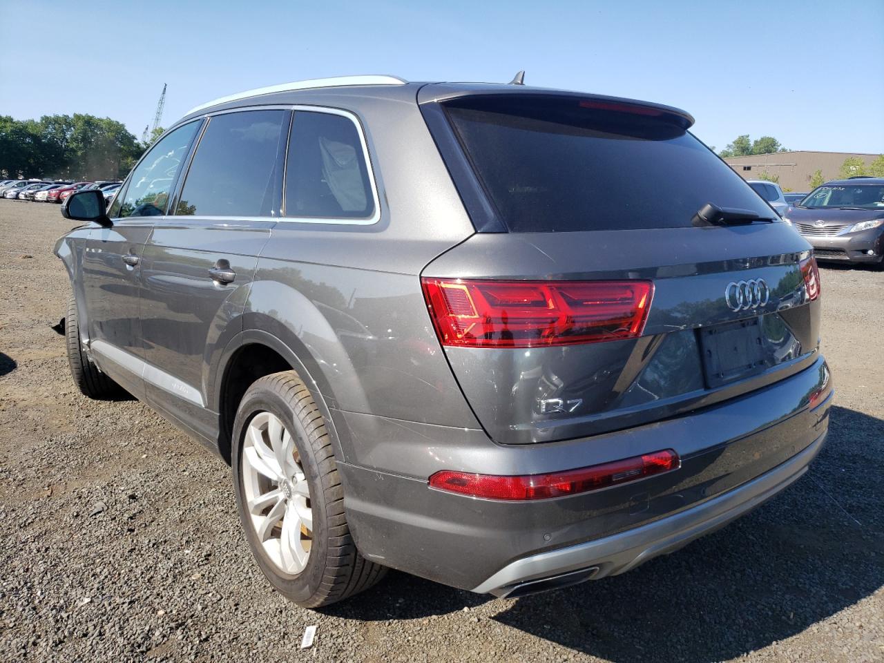 Photo 1 VIN: WA1AHAF73KD032079 - AUDI Q7 