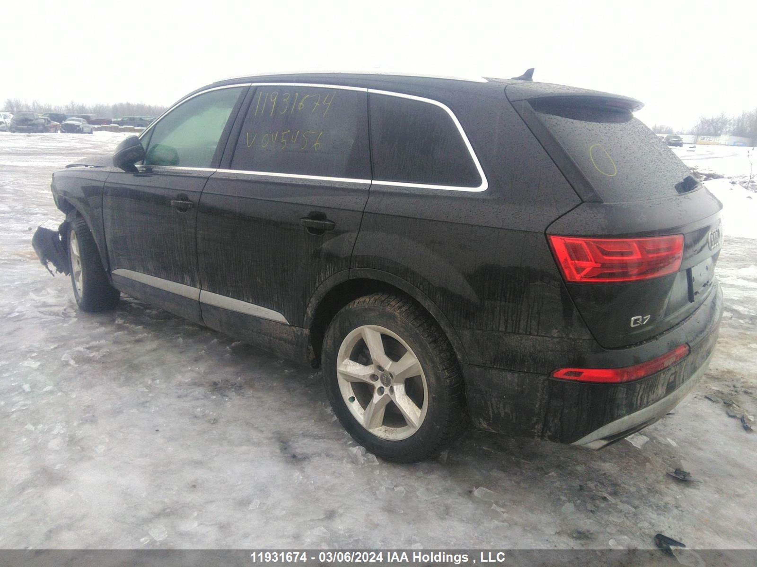 Photo 2 VIN: WA1AHAF75HD045456 - AUDI Q7 