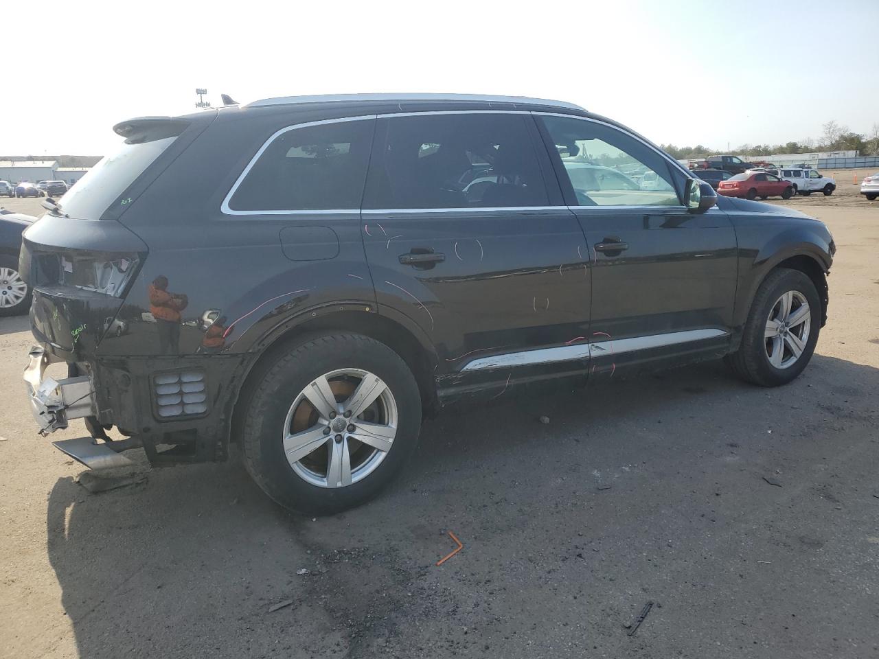 Photo 2 VIN: WA1AHAF75JD047522 - AUDI Q7 