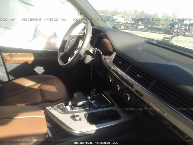 Photo 4 VIN: WA1AHAF75KD047831 - AUDI Q7 