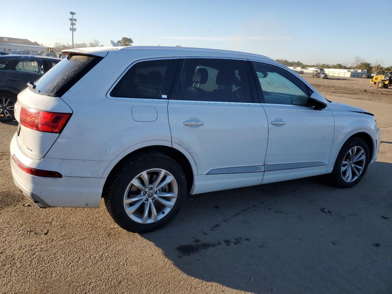 Photo 2 VIN: WA1AHAF77HD038301 - AUDI Q7 