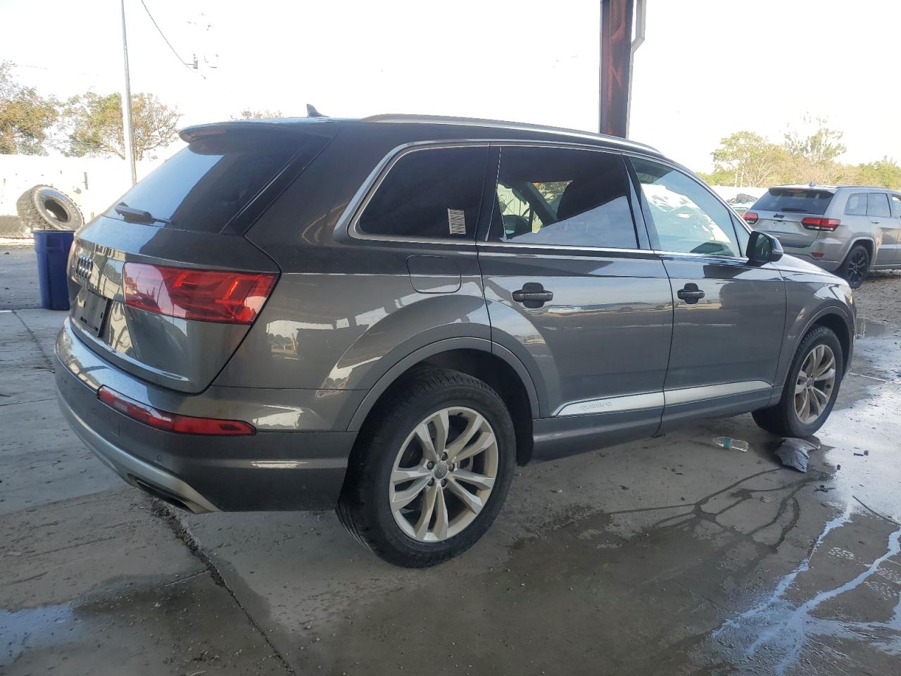 Photo 2 VIN: WA1AHAF77KD026012 - AUDI Q7 