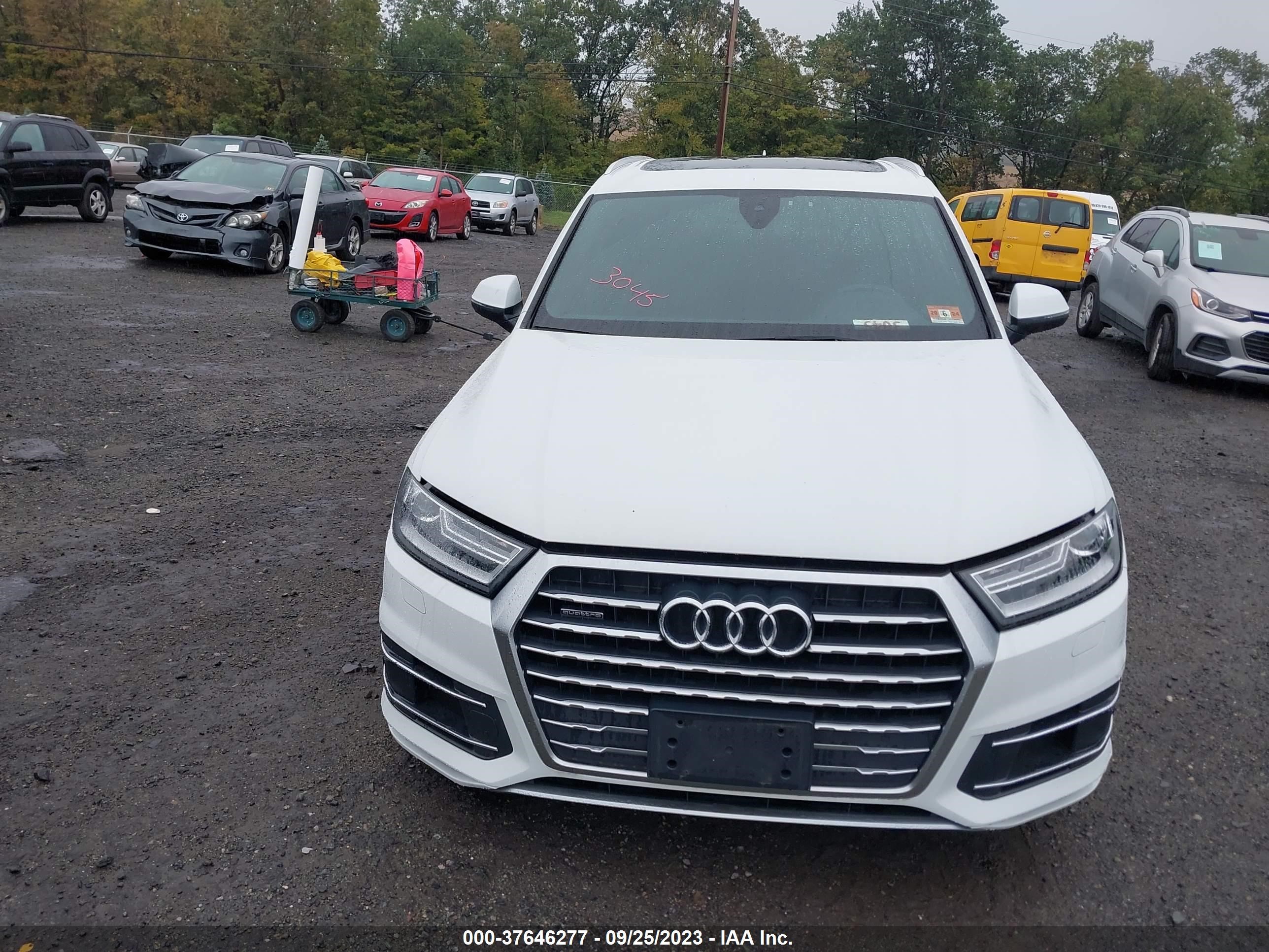 Photo 11 VIN: WA1AHAF7XHD058235 - AUDI Q7 