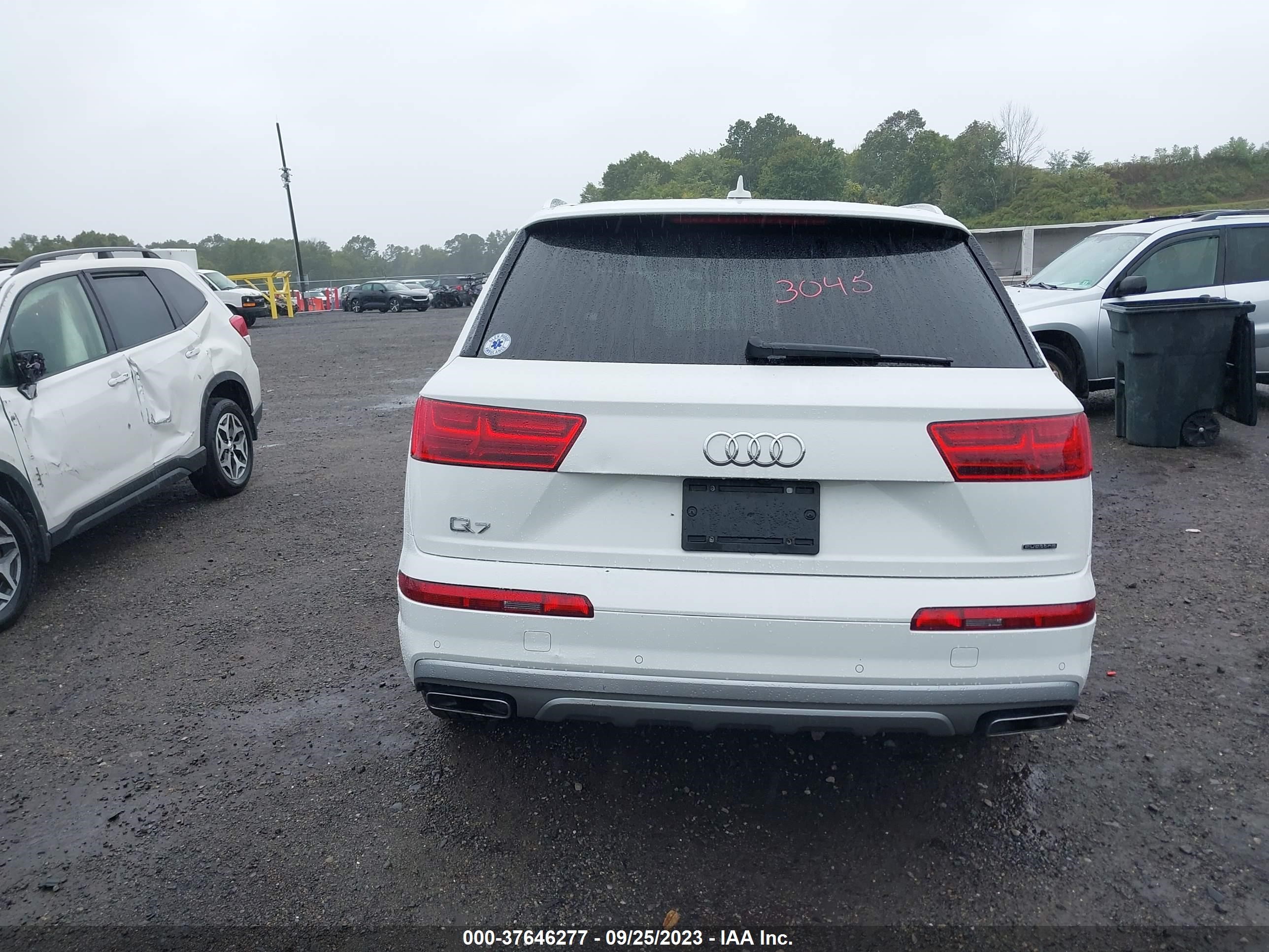 Photo 15 VIN: WA1AHAF7XHD058235 - AUDI Q7 