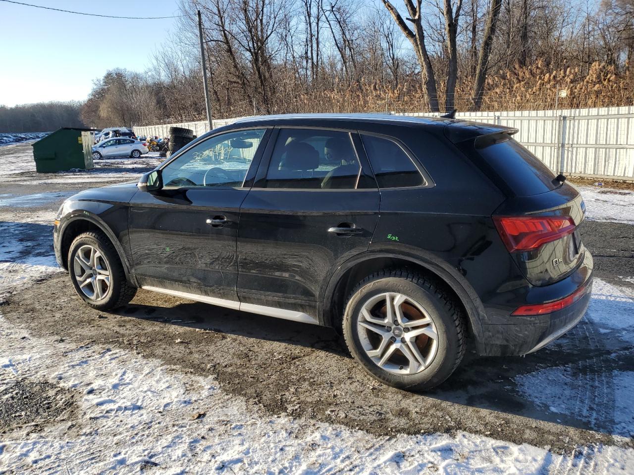 Photo 1 VIN: WA1ANAFY0J2156483 - AUDI Q5 