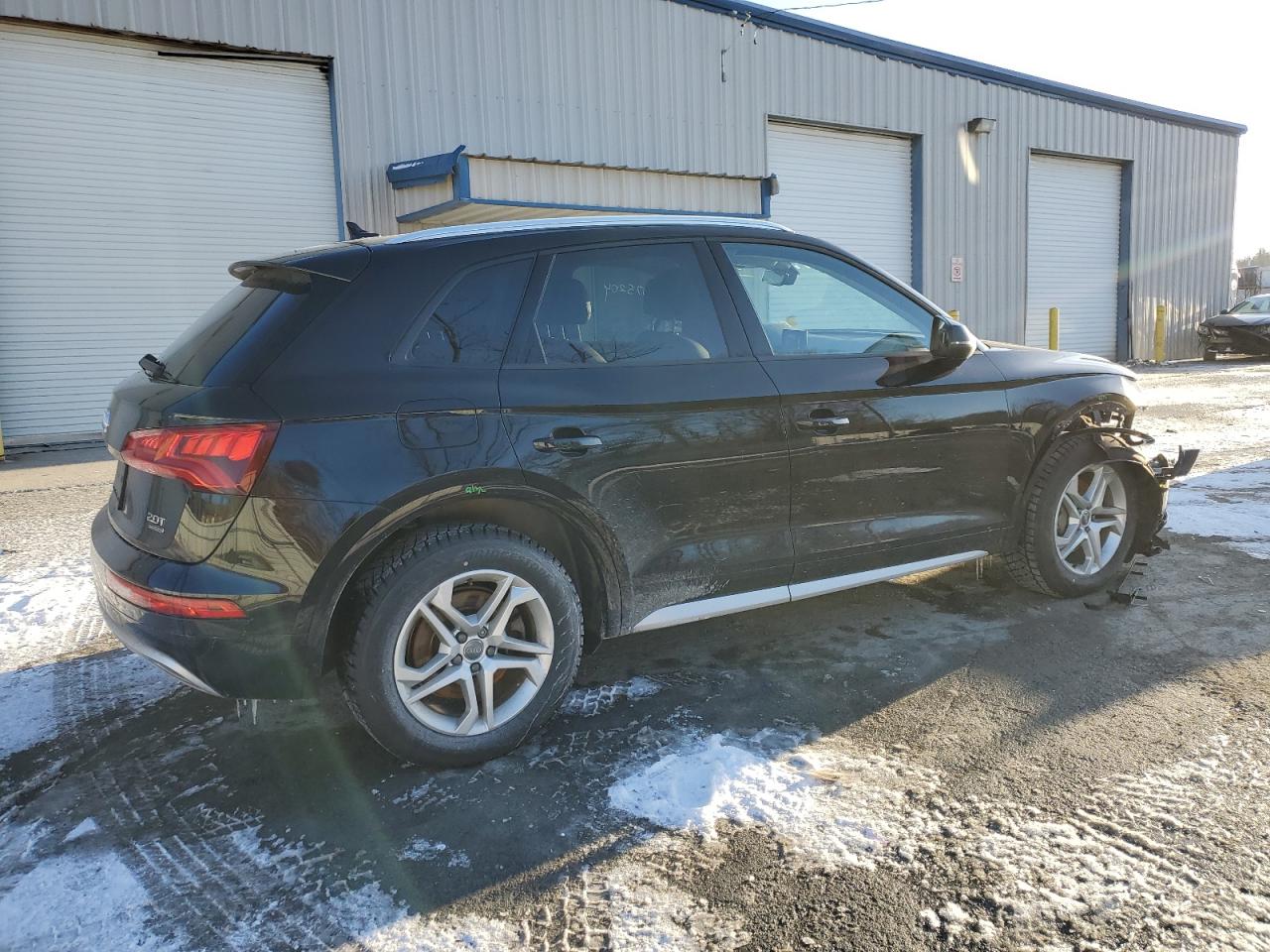 Photo 2 VIN: WA1ANAFY0J2156483 - AUDI Q5 