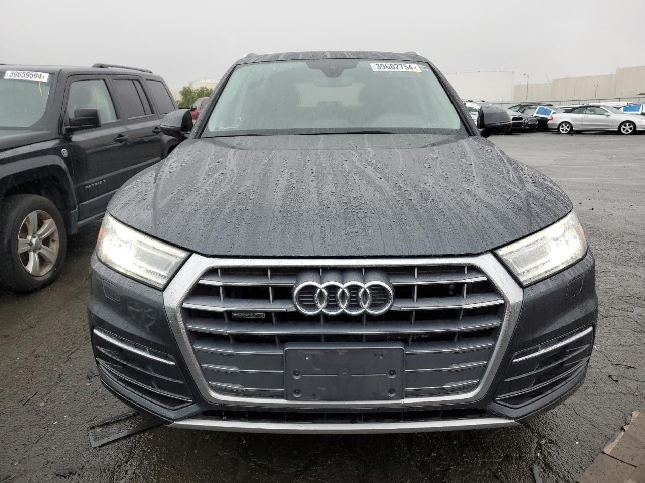 Photo 4 VIN: WA1ANAFY1J2014854 - AUDI Q5 