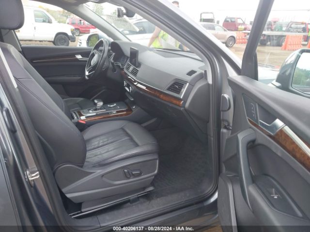 Photo 4 VIN: WA1ANAFY2J2021151 - AUDI Q5 