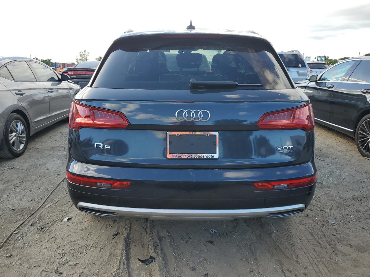 Photo 5 VIN: WA1ANAFY4J2137158 - AUDI Q5 