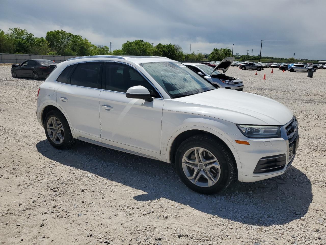 Photo 3 VIN: WA1ANAFY4K2095351 - AUDI Q5 