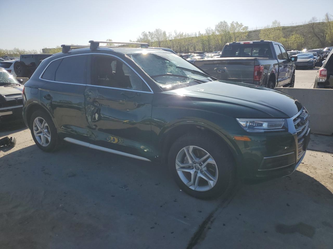 Photo 3 VIN: WA1ANAFY4K2097925 - AUDI Q5 