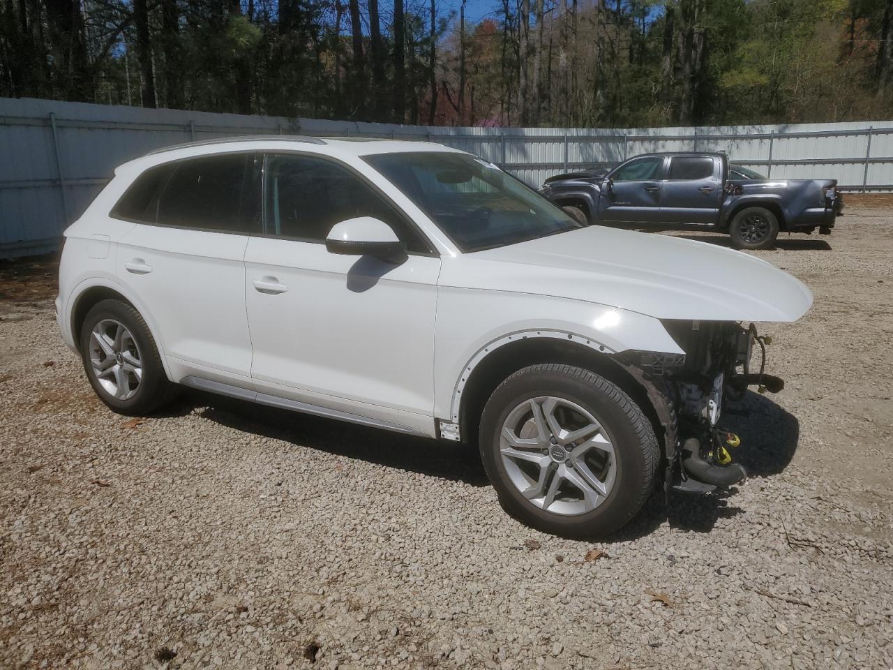 Photo 3 VIN: WA1ANAFY6J2008483 - AUDI Q5 