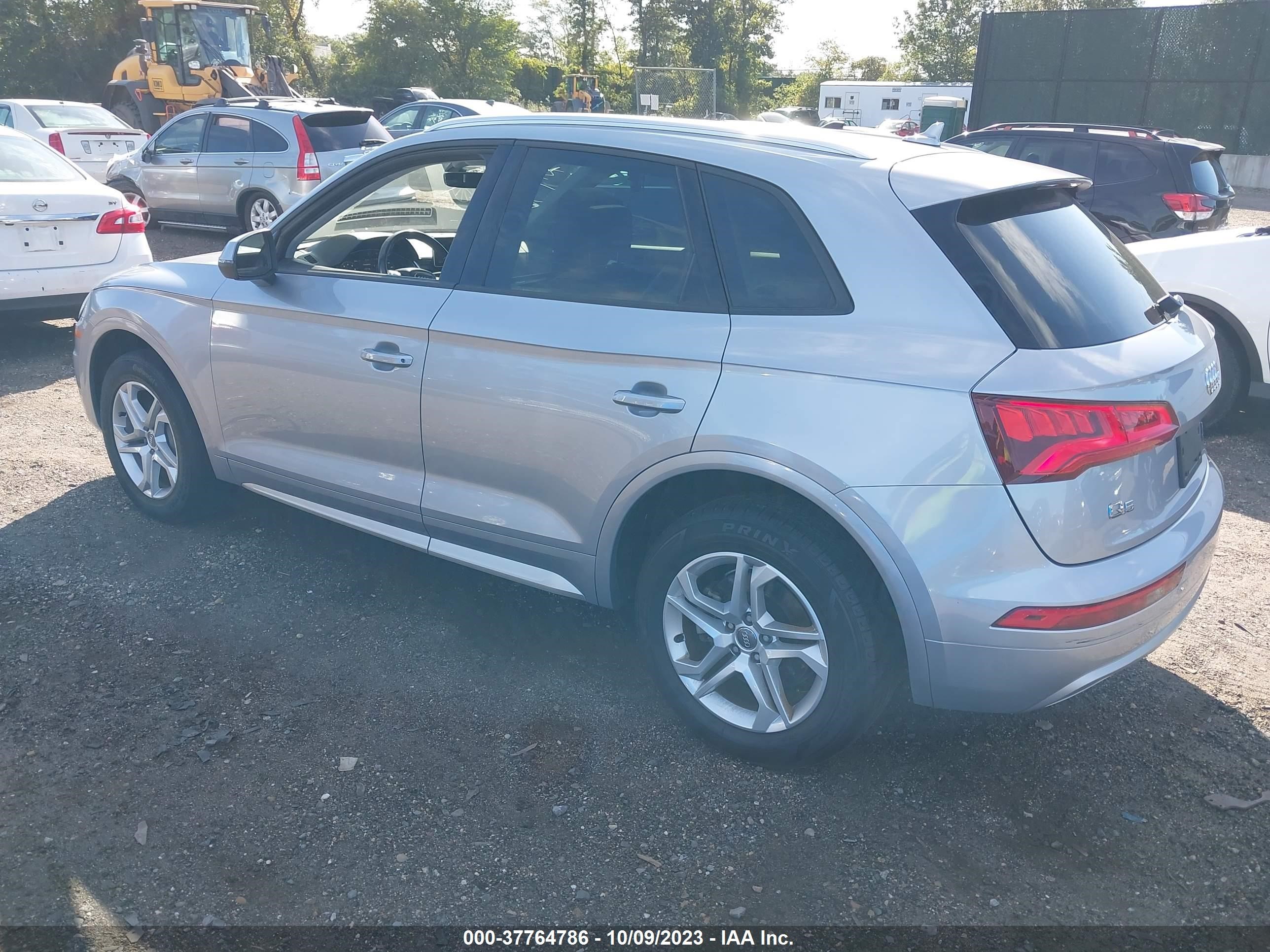 Photo 2 VIN: WA1ANAFY7J2226254 - AUDI Q5 