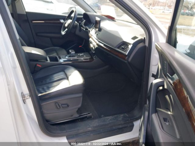 Photo 4 VIN: WA1ANAFY9K2117828 - AUDI Q5 