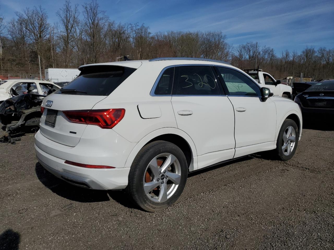 Photo 2 VIN: WA1AUCF30M1097111 - AUDI Q3 