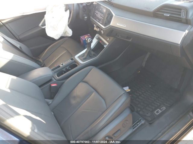 Photo 4 VIN: WA1AUCF35N1133005 - AUDI Q3 