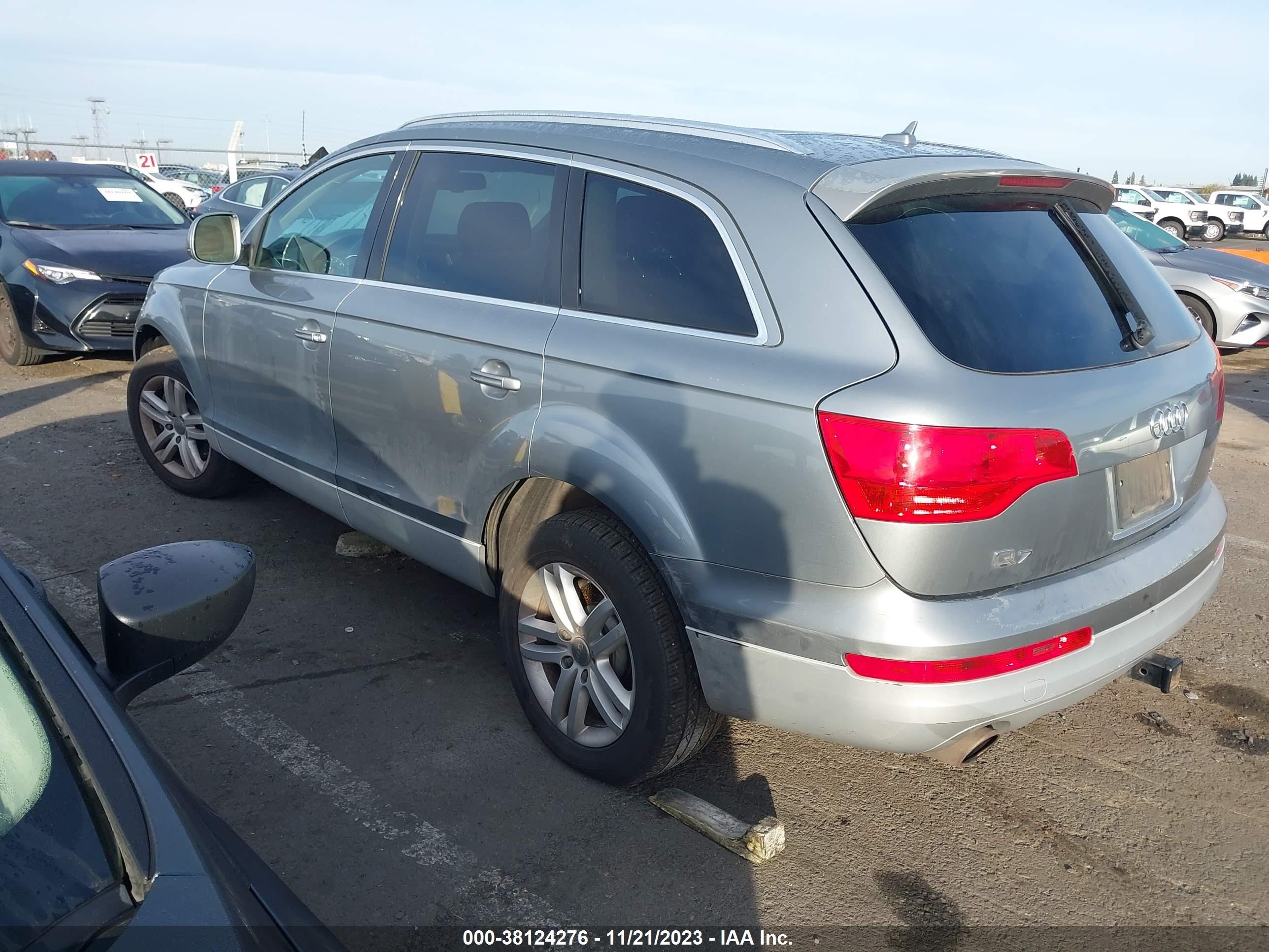 Photo 2 VIN: WA1AV74L17D025327 - AUDI Q7 