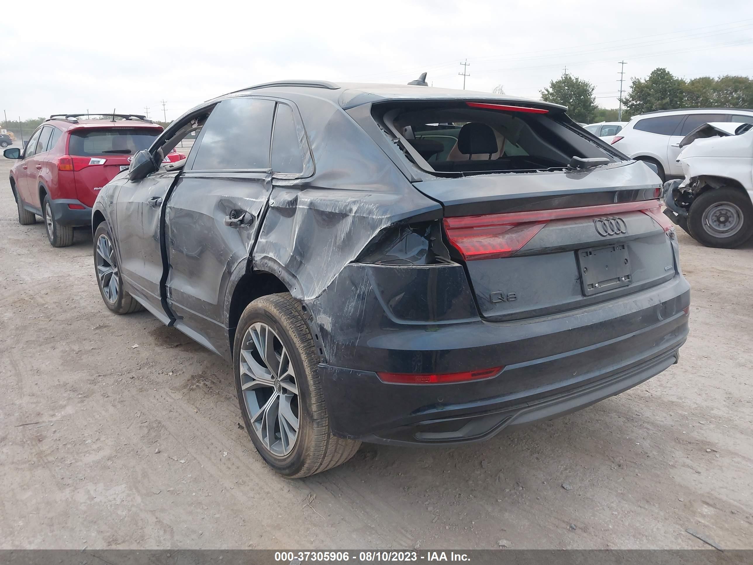 Photo 2 VIN: WA1AVBF16PD016878 - AUDI Q8 