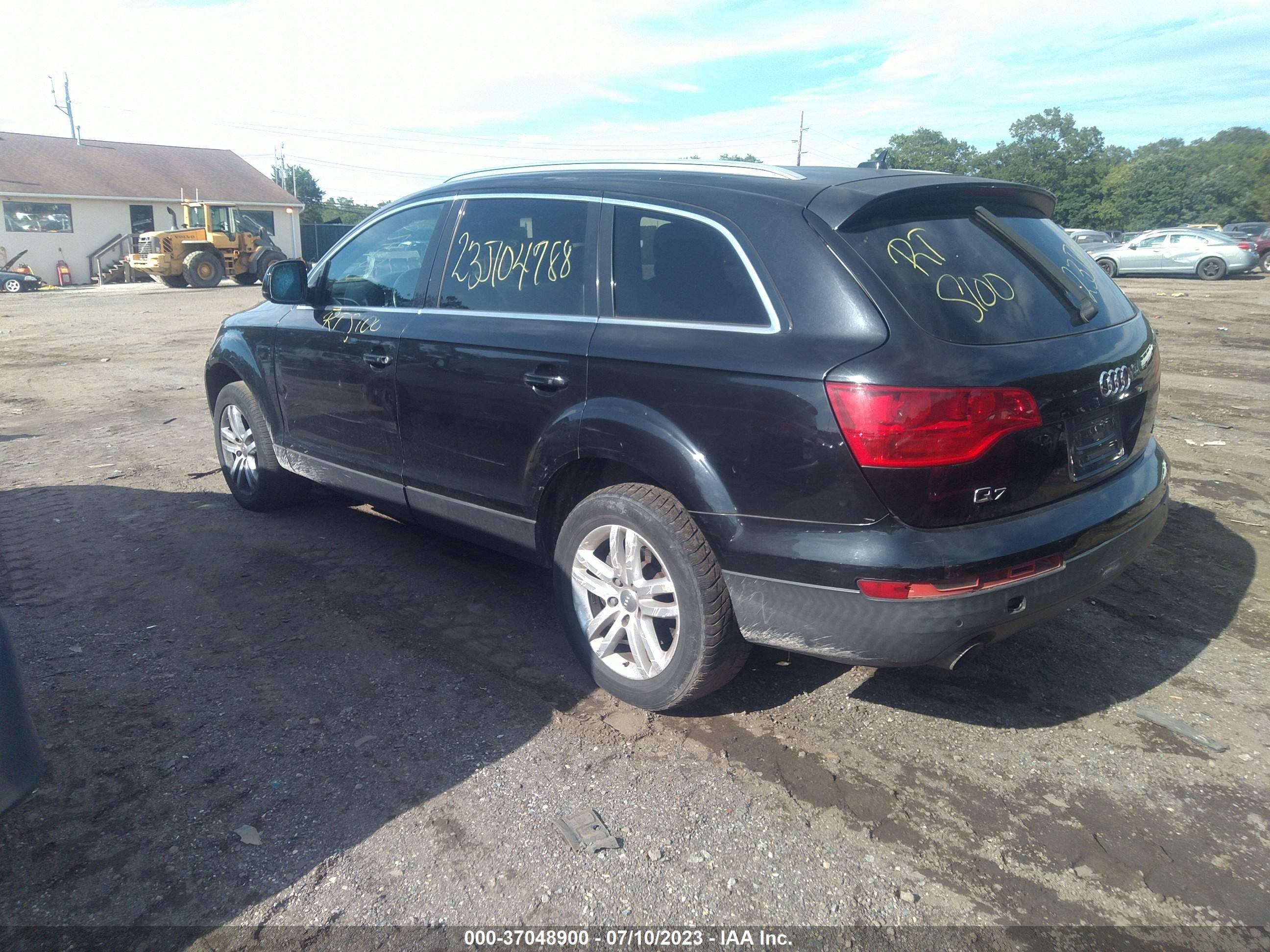 Photo 2 VIN: WA1AY74L19D009929 - AUDI Q7 