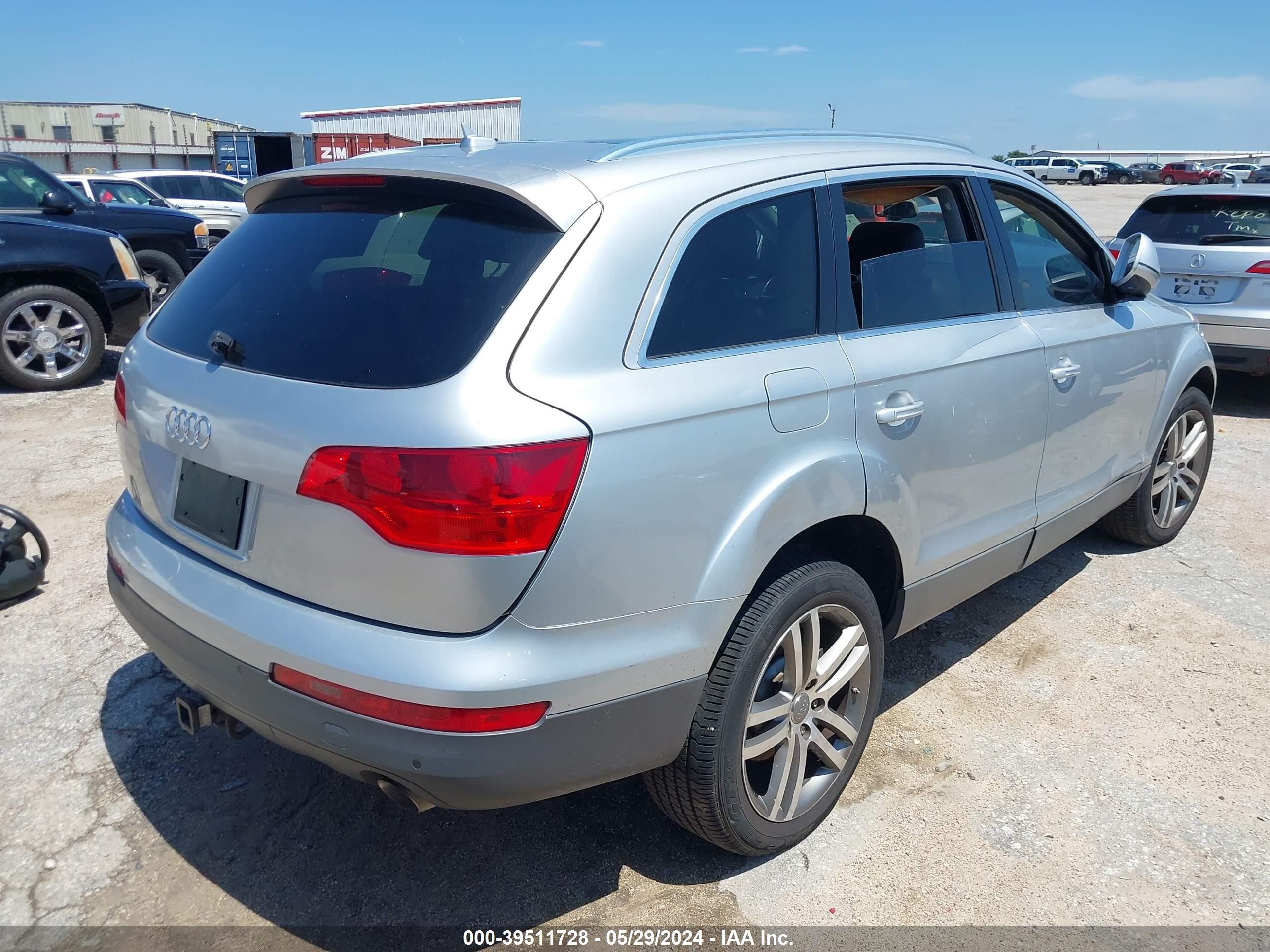 Photo 3 VIN: WA1AY74L79D031899 - AUDI Q7 