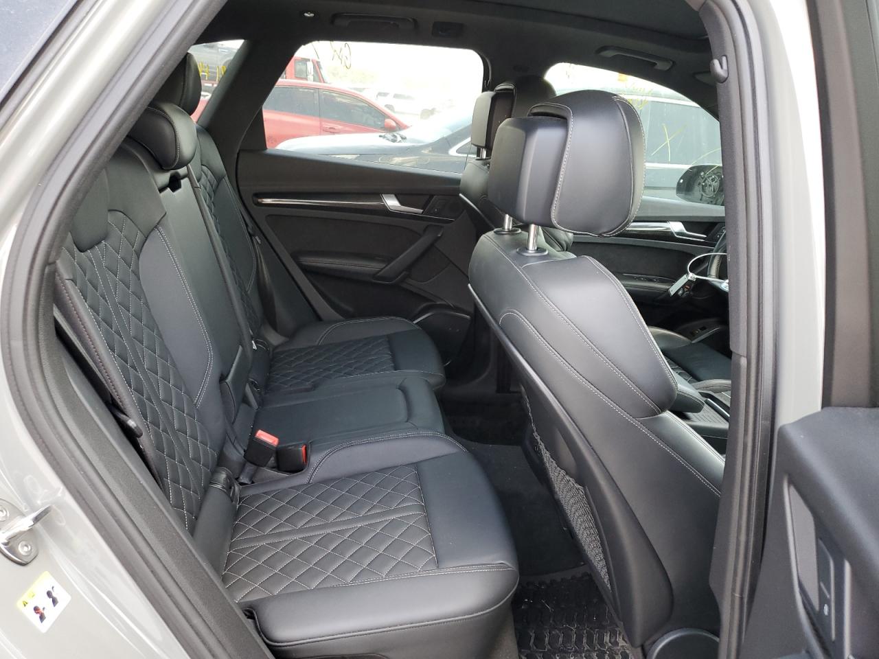 Photo 10 VIN: WA1B4AFY1K2040461 - AUDI SQ5 