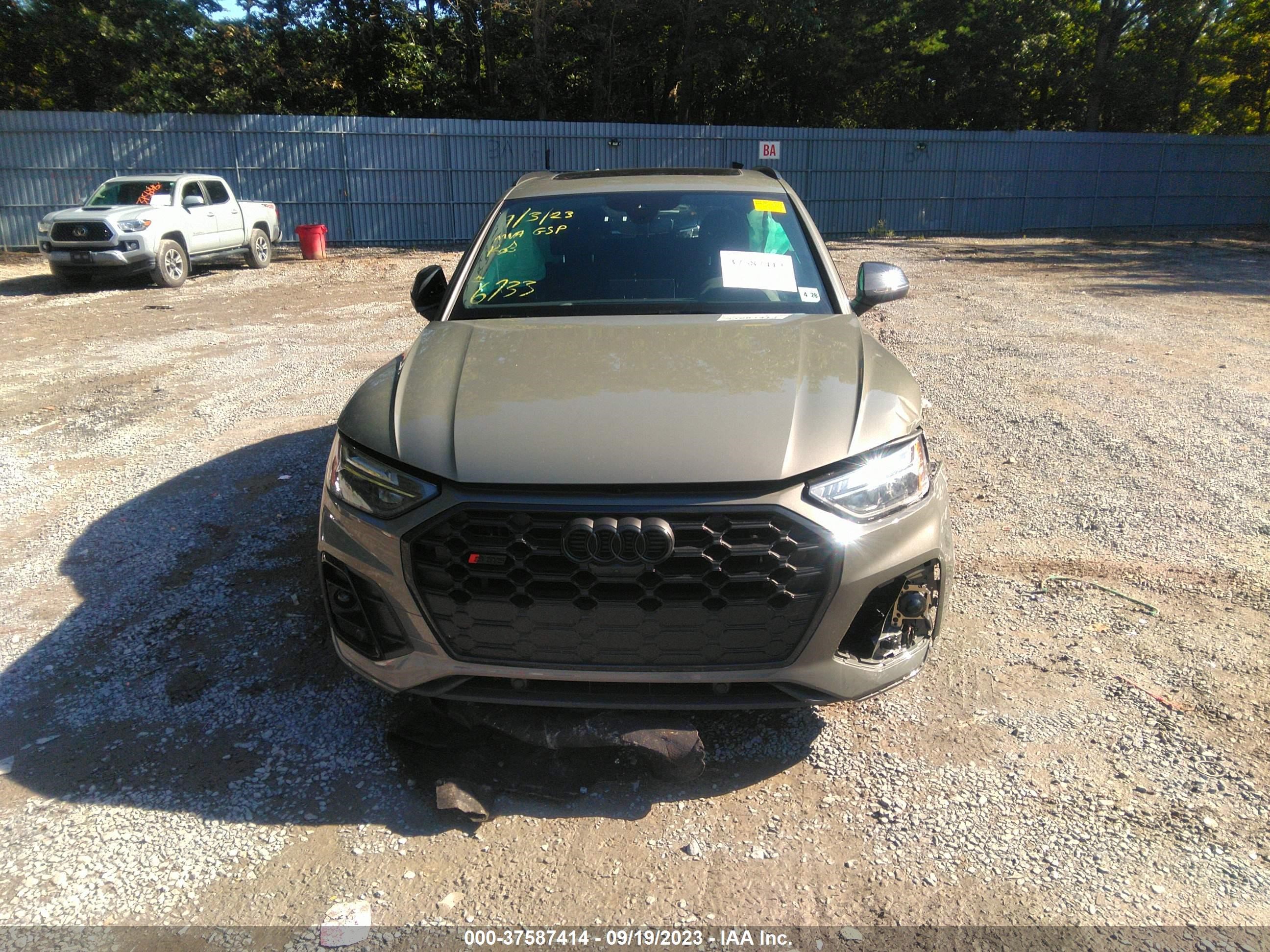 Photo 12 VIN: WA1B4AFY1P2126733 - AUDI SQ5 