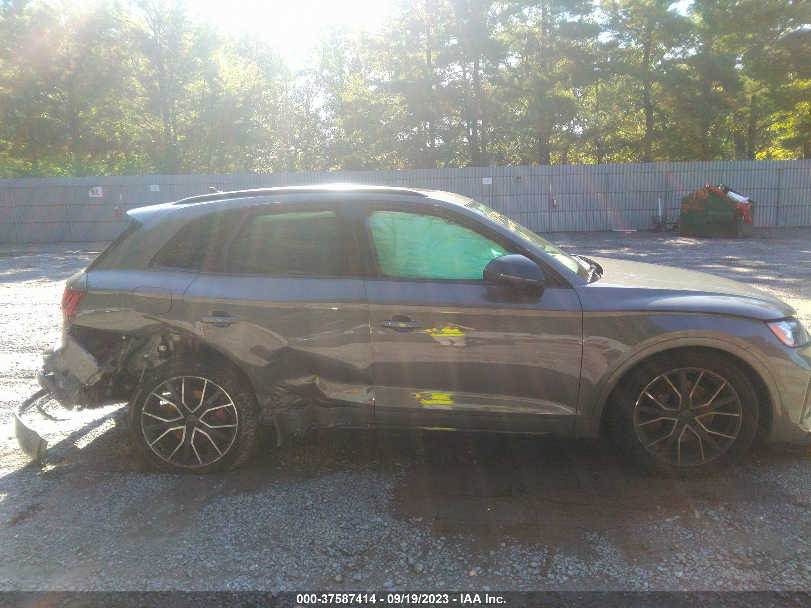 Photo 13 VIN: WA1B4AFY1P2126733 - AUDI SQ5 