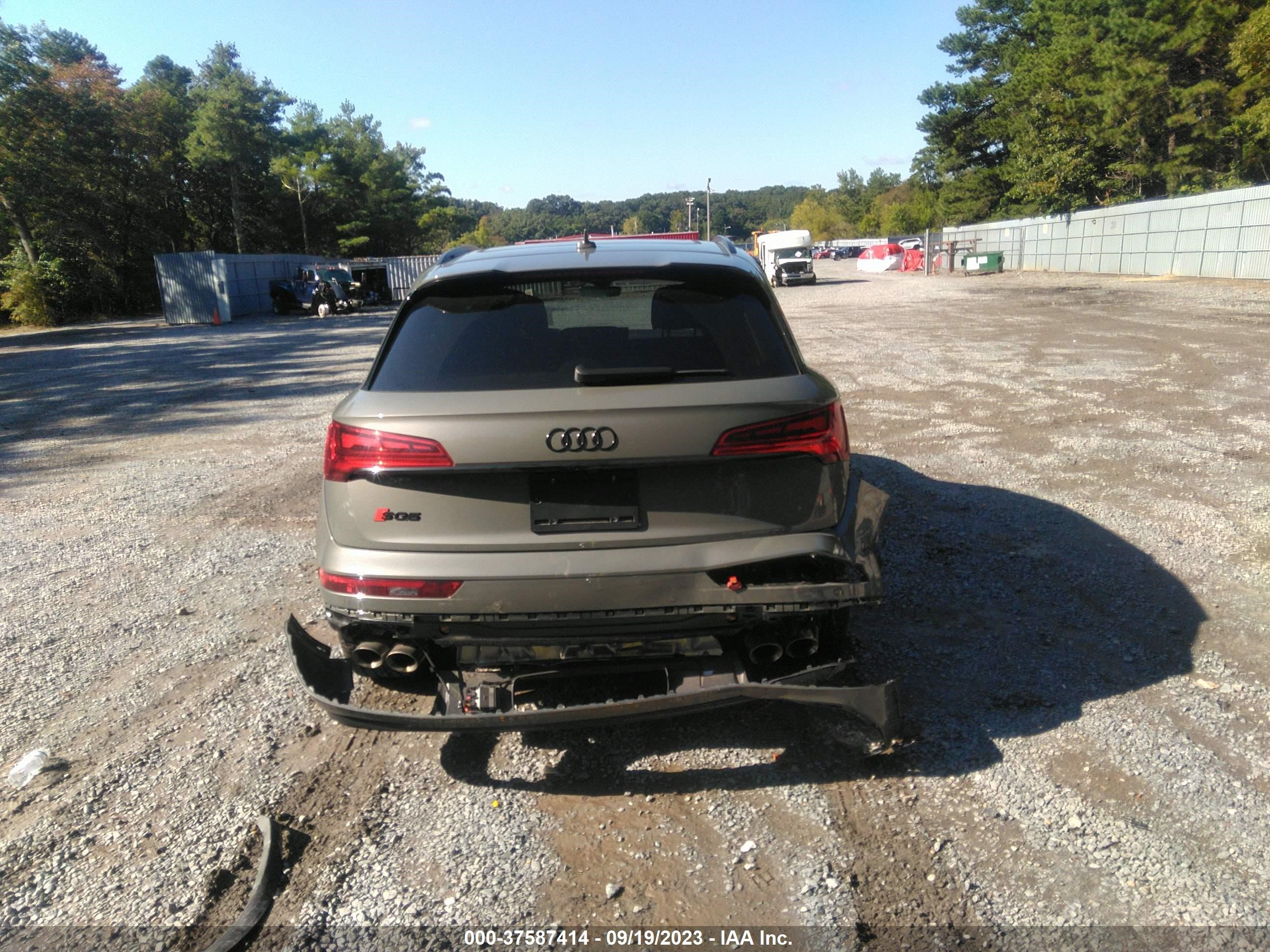 Photo 16 VIN: WA1B4AFY1P2126733 - AUDI SQ5 