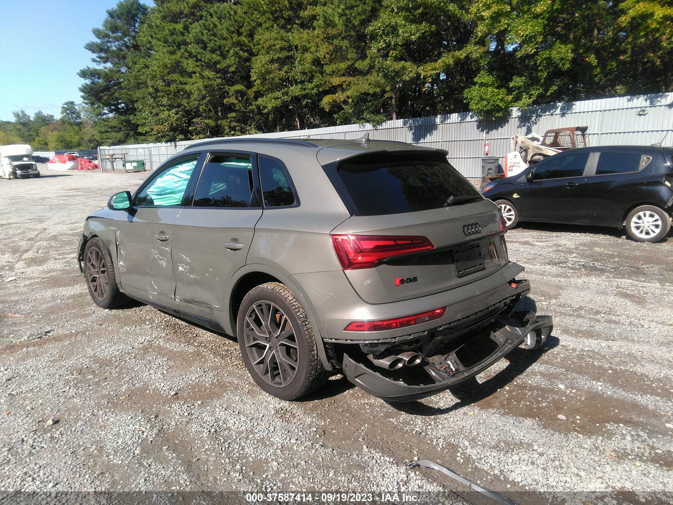 Photo 2 VIN: WA1B4AFY1P2126733 - AUDI SQ5 