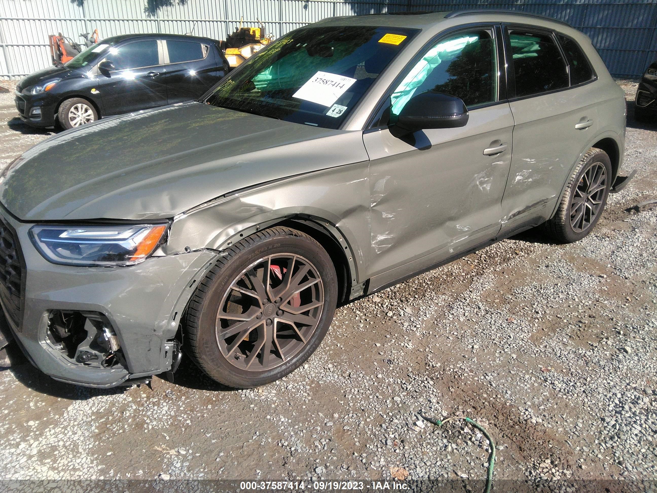 Photo 5 VIN: WA1B4AFY1P2126733 - AUDI SQ5 