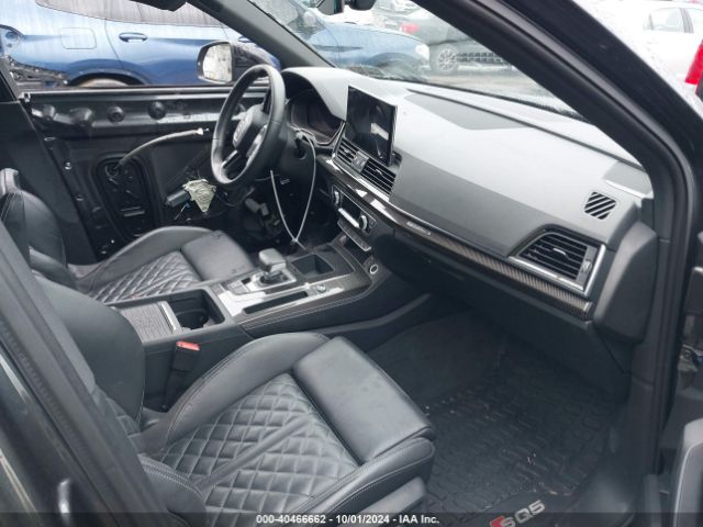 Photo 4 VIN: WA1B4AFY2M2019380 - AUDI SQ5 