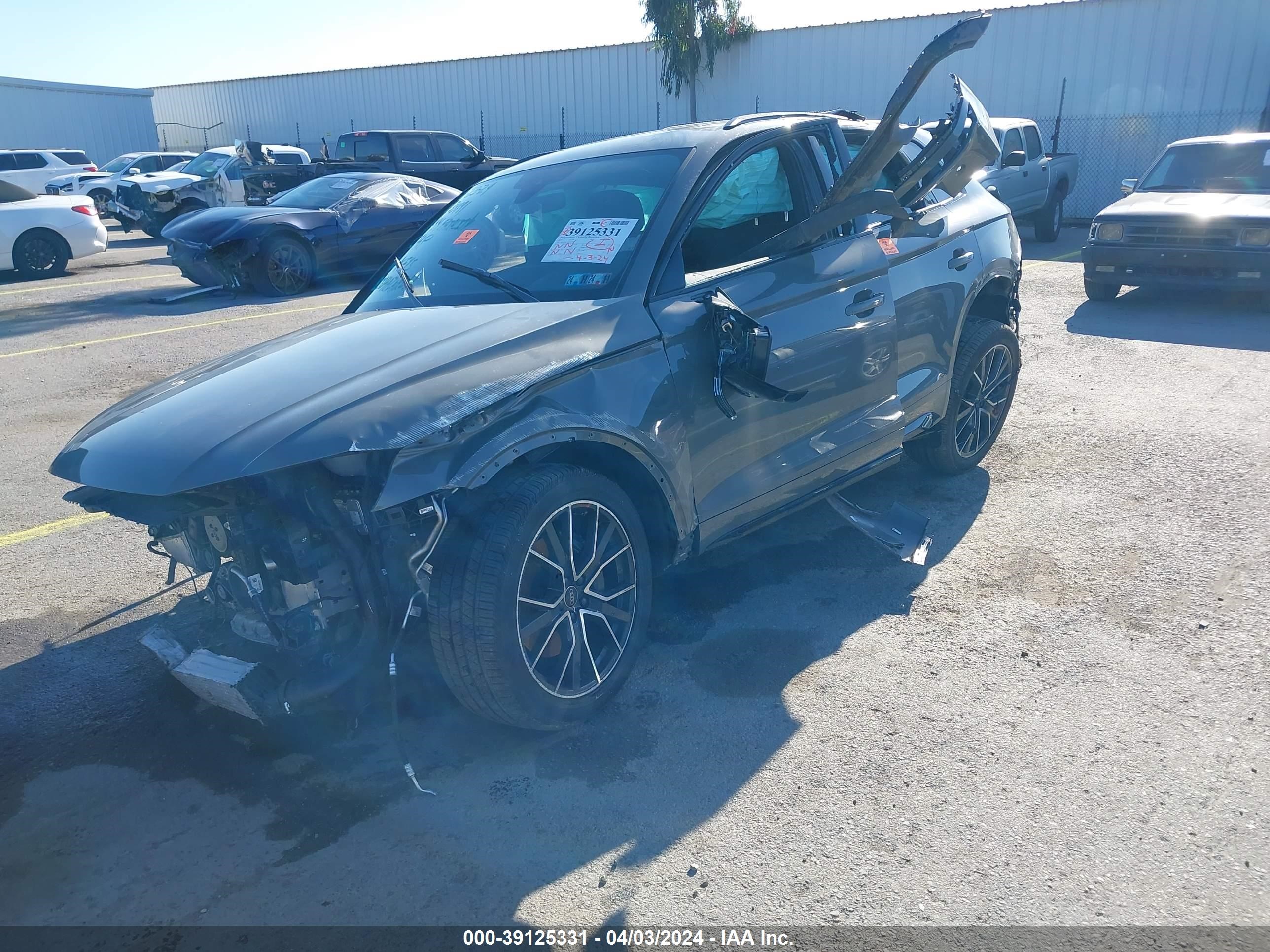 Photo 1 VIN: WA1B4AFY3R2027091 - AUDI SQ5 