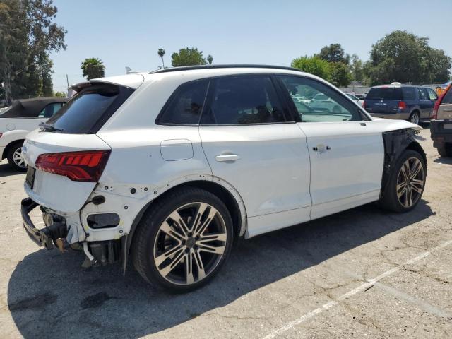 Photo 2 VIN: WA1B4AFY4K2065113 - AUDI SQ5 