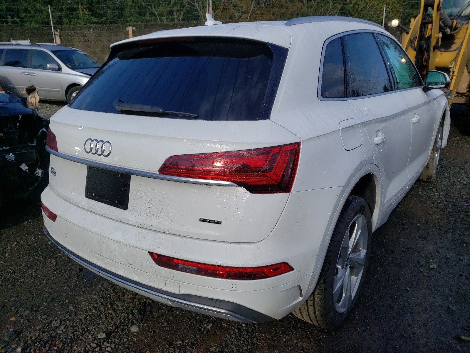 Photo 3 VIN: WA1BAAFY0M2004238 - AUDI Q5 