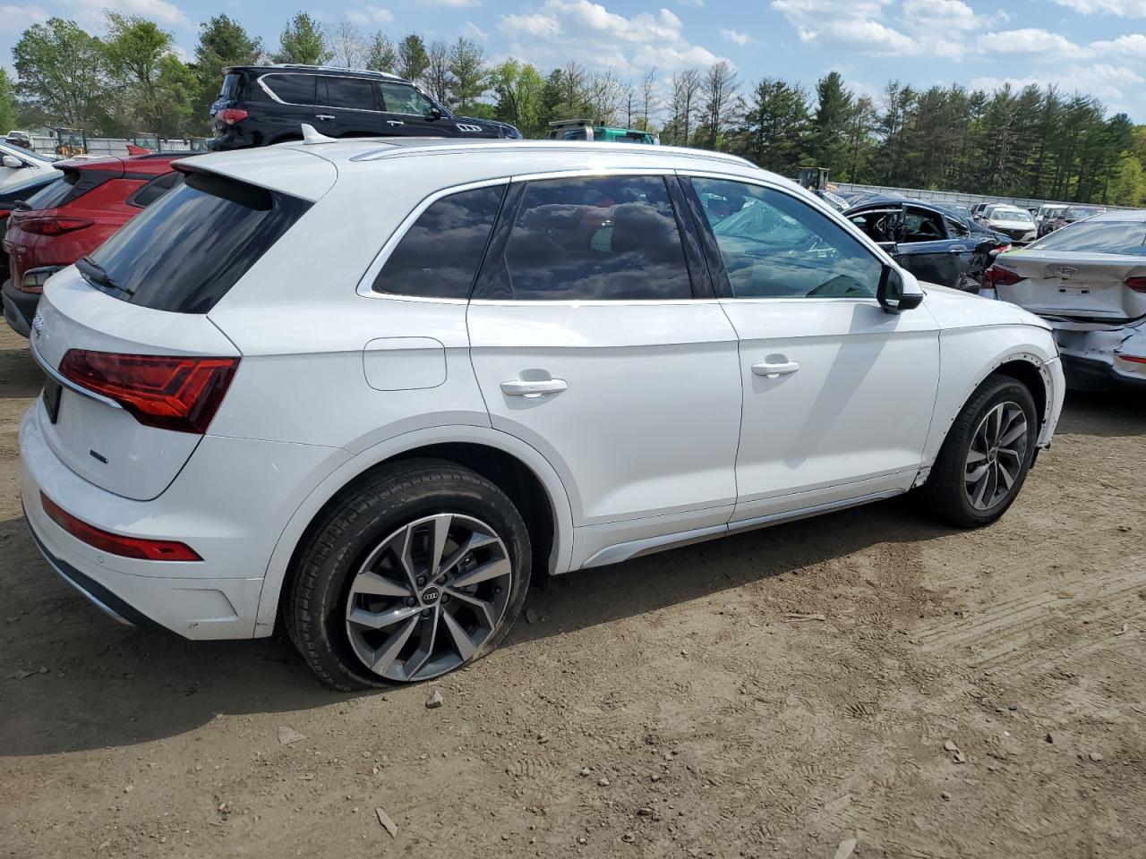 Photo 2 VIN: WA1BAAFY2M2067129 - AUDI Q5 