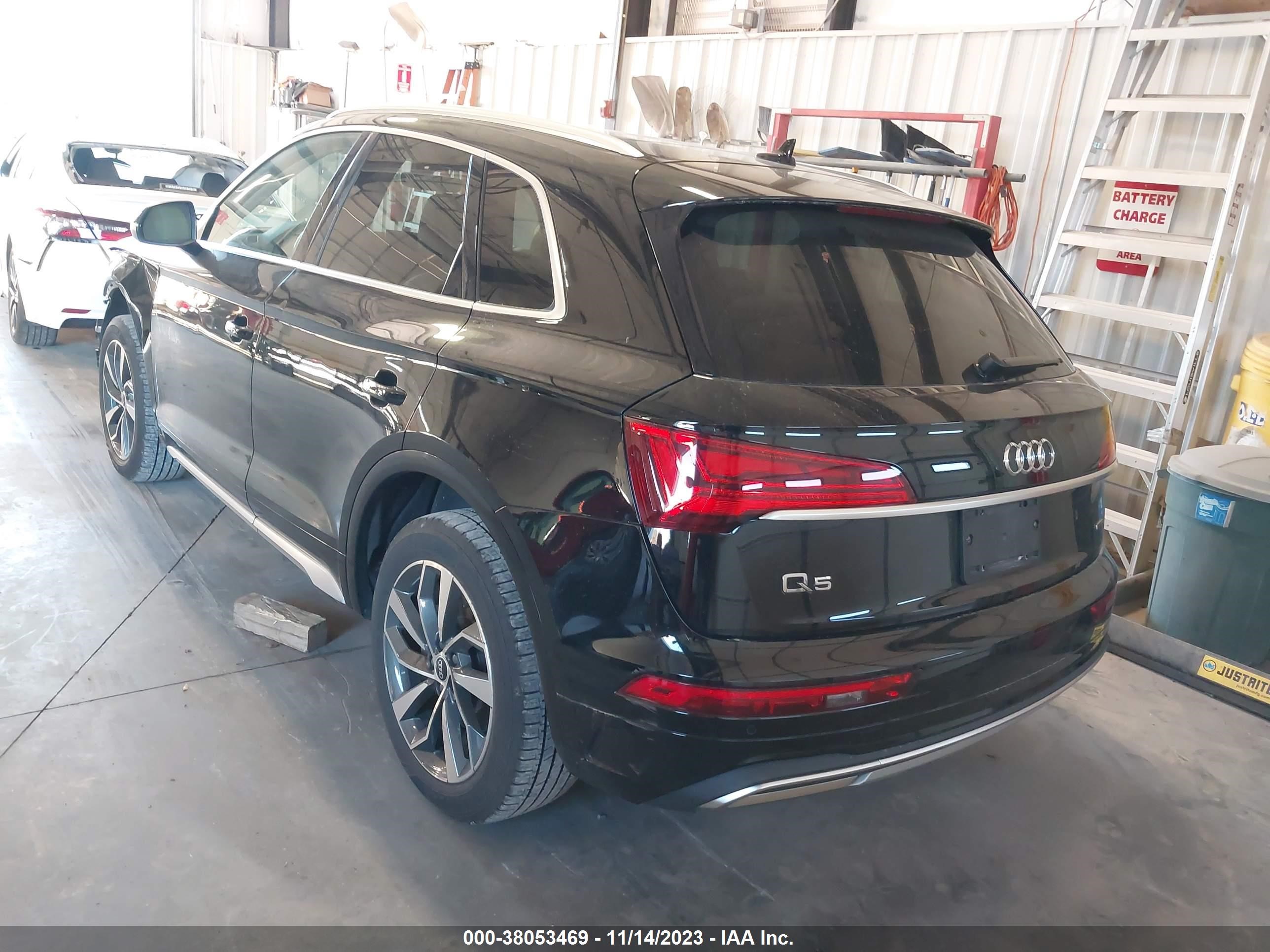 Photo 2 VIN: WA1BAAFY3M2118783 - AUDI Q5 